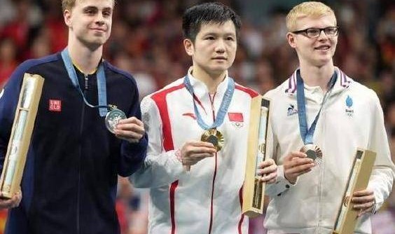 樊振东登陆德甲引热议，勒布伦盼欧冠交手，球迷巴黎组合再聚